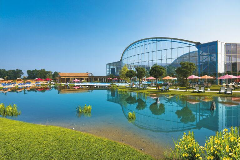 Therme Erding - Vital Therme von außen